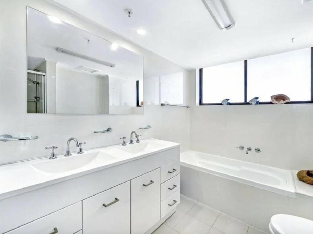 Imperial Surf - Hosted By Coastal Letting Apartamento Gold Coast Exterior foto