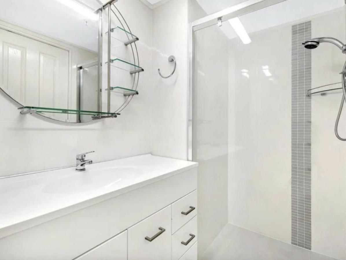 Imperial Surf - Hosted By Coastal Letting Apartamento Gold Coast Exterior foto